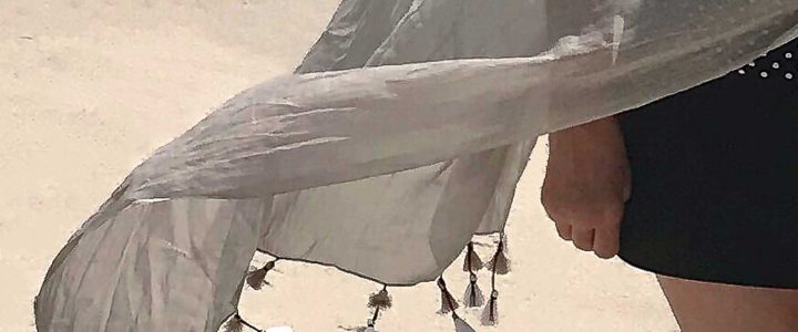 Awesome Sarong Wrap Can be Worn Four Ways