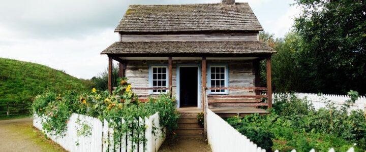 Top Pros and Cons of Downsizing Your Home Now That Your Kids Moved Out
