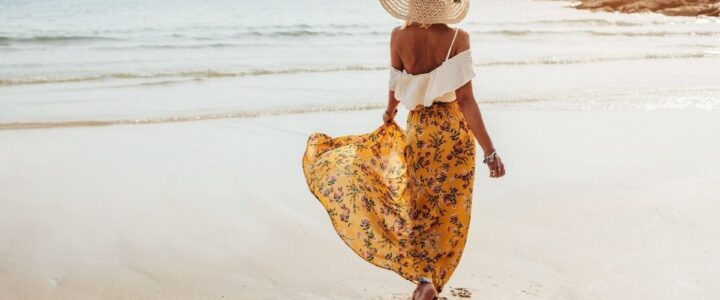 Best Beach Vacation Capsule Wardrobe: 7 Packing Tips for the Coast