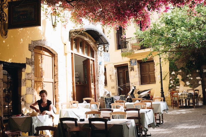 Traveling to Greece on a Budget: How to Penny-Pinch in Paradise 4 Travel off-season