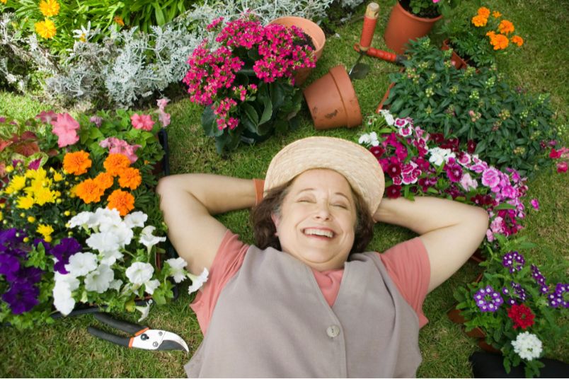 Landscape Maintenance Checklist: 7 Easy Steps for a Low-Maintenance Garden 9 low maintenance garden | Enjoy Travel Life
