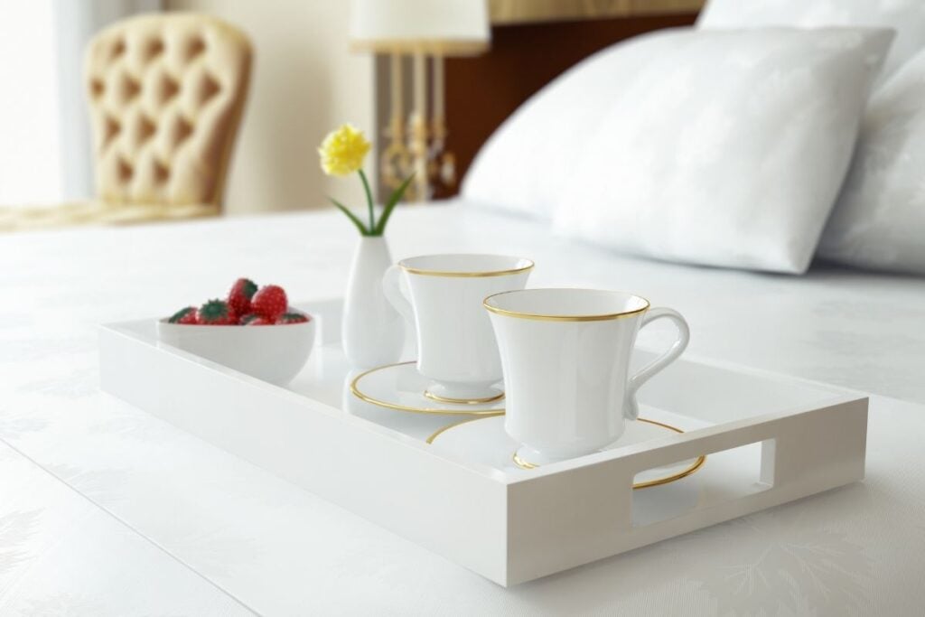 Expérience d'hospitalité de luxe - Petit-déjeuner au lit