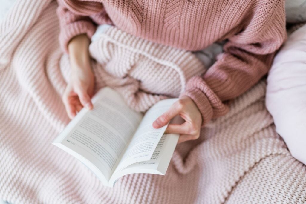 7 habitudes quotidiennes simples pour trouver l'équilibre dans la vie 5 Lire avant le coucher
