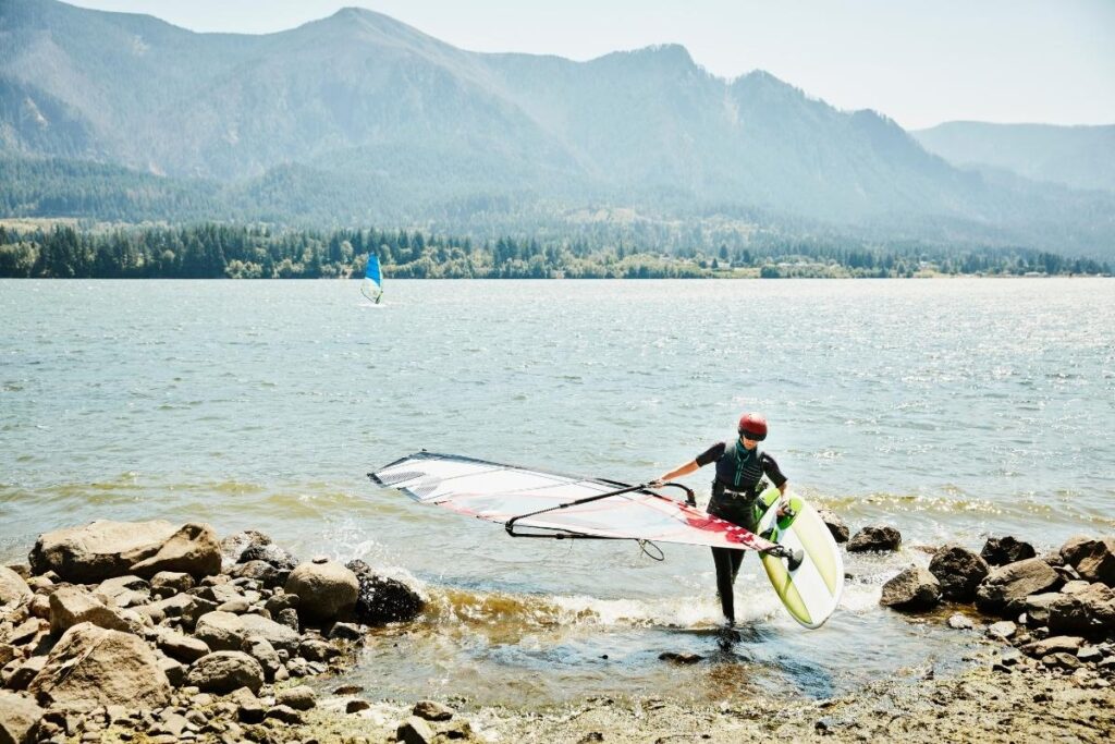 Windsurfing Equipment for Beginners: Smart Ways to Save Money 3 lake windsurfing