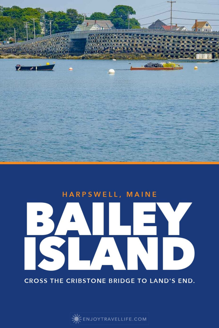 The granite Cribstone Bridge crossing the water to Bailey Island in Harpswell, Maine.